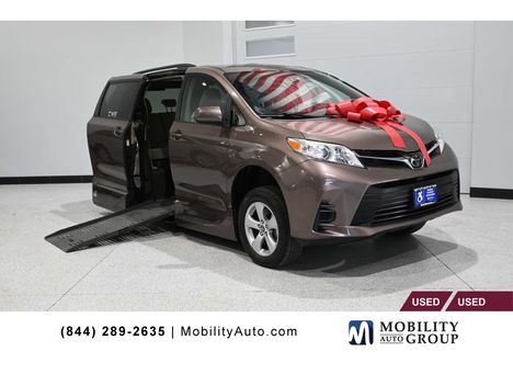 Used Wheelchair Van For Sale: 2020 Toyota Sienna LE Mobility Handicap Van Wheelchair Accessible Van For Sale with a VMI Summit Power Fold Out Side Entry on it. VIN: 5TDKZ3DC4LS026476