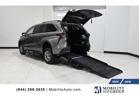New Wheelchair Van For Sale: 2026 Toyota Sienna XLE Mobility Handicap Van Wheelchair Accessible Van For Sale with a Vantage Mobility Hybrid Manual Fold-Out Long Channel Ramp Rear Entry on it. VIN: 5TDYRKEC0TS334229