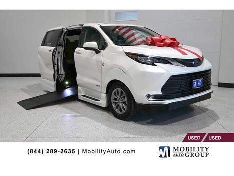 Used Wheelchair Van For Sale: 2021 Toyota Sienna XLE AWD Mobility Handicap Van Wheelchair Accessible Van For Sale with a VMI NorthStar Power In-Floor Side Entry on it. VIN: 5TDYSKFC2MS013930