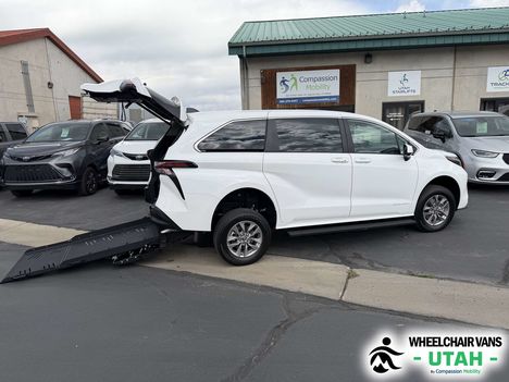 New Wheelchair Van For Sale: 2026 Toyota Sienna LE Wheelchair Accessible Van For Sale with a  on it. VIN: 5TDKRKEC7TS310581