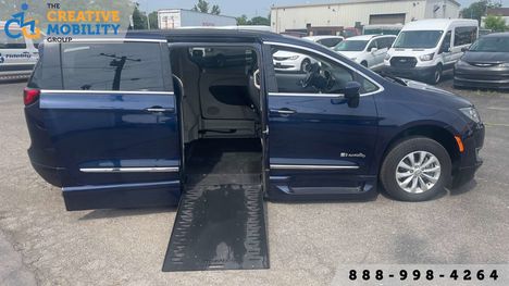 Used Wheelchair Van For Sale: 2017 Chrysler Pacifica Touring-L Wheelchair Accessible Van For Sale with a BraunAbility Chrysler Infloor on it. VIN: 2C4RC1BG4HR804737