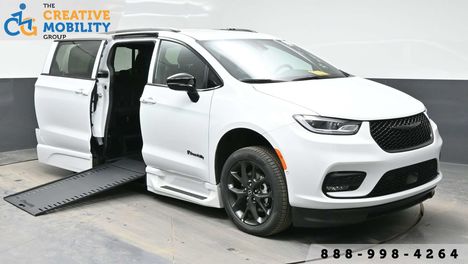 New Wheelchair Van For Sale: 2026 Chrysler Pacifica Select Sport Wheelchair Accessible Van For Sale with a BraunAbility Chrysler Infloor on it. VIN: 2C4RC1BG7TR187424