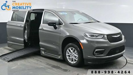 Used Wheelchair Van For Sale: 2025 Chrysler Pacifica Select Wheelchair Accessible Van For Sale with a BraunAbility Chrysler Foldout XT on it. VIN: 2C4RC1BG9SR500844