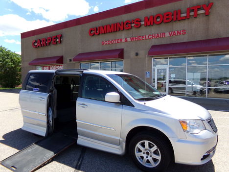 Used Wheelchair Van For Sale: 2011 Chrysler Town & Country Touring Wheelchair Accessible Van For Sale with a Rollx Vans Rollx In Floor Chrysler on it. VIN: 2A4RR5DG0BR605186