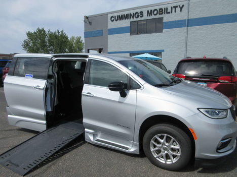 Used Wheelchair Van For Sale: 2024 Chrysler Pacifica Touring L Wheelchair Accessible Van For Sale with a BraunAbility Chrysler Infloor on it. VIN: 2C4RC1BG2RR145834