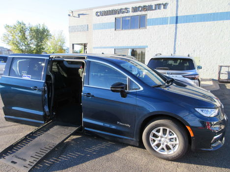 Used Wheelchair Van For Sale: 2025 Chrysler Pacifica Select Wheelchair Accessible Van For Sale with a BraunAbility Chrysler Foldout on it. VIN: 2C4RC1BG8SR586311