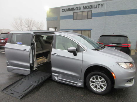 Used Wheelchair Van For Sale: 2021 Chrysler Voyager LXi Fleet Wheelchair Accessible Van For Sale with a BraunAbility Chrysler Foldout XT on it. VIN: 2C4RC1DG1MR558219