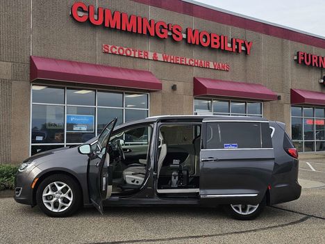 Used Wheelchair Van For Sale: 2020 Chrysler Pacifica Limited Wheelchair Accessible Van For Sale with a Other: Not Wheelchair Accessible on it. VIN: 2C4RC1GG7LR171653