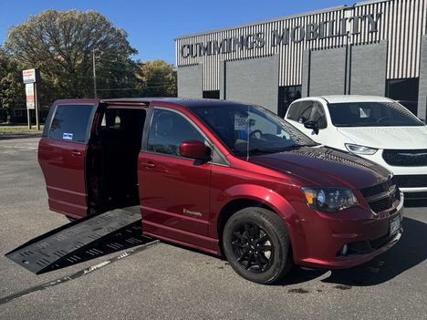 Used Wheelchair Van For Sale: 2019 Dodge Grand Caravan GT Wheelchair Accessible Van For Sale with a BraunAbility Dodge CompanionVan on it. VIN: 2C4RDGEG8KR688350