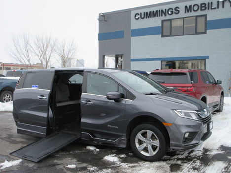 Used Wheelchair Van For Sale: 2019 Honda Odyssey EX Wheelchair Accessible Van For Sale with a BraunAbility Honda Power Infloor on it. VIN: 5FNRL6H56KB083911
