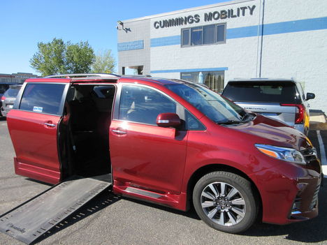 Used Wheelchair Van For Sale: 2019 Toyota Sienna Limited Wheelchair Accessible Van For Sale with a BraunAbility Toyota Rampvan Xi on it. VIN: 5TDYZ3DCXKS993649