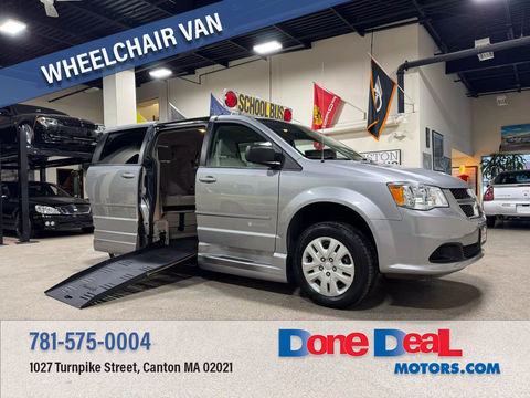 Used Wheelchair Van For Sale: 2017 Dodge Caravan SE Wheelchair Accessible Van For Sale with a BraunAbility - Dodge CompanionVan on it. VIN: 2C4RDGBG8HR618232