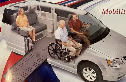 Used Wheelchair Van For Sale: 2006 Chrysler Town & Country Touring Wheelchair Accessible Van For Sale with a BraunAbility - Chrysler Entervan II on it. VIN: 2a4GP54L66r617360