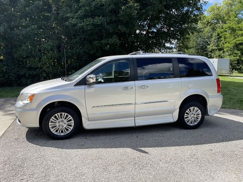 Used Wheelchair Van For Sale: 2012 Chrysler Town & Country Limited Wheelchair Accessible Van For Sale with a Rollx Vans - Rollx In Floor Chrysler on it. VIN: 2C4RC1GG4CR118599
