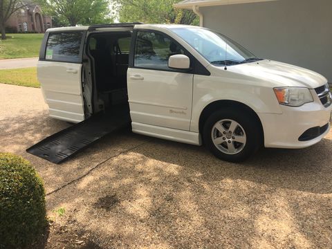 Used Wheelchair Van For Sale: 2013 Dodge Caravan S Wheelchair Accessible Van For Sale with a BraunAbility - Chrysler Companion Van on it. VIN: 2C4RDGCG8DR522254
