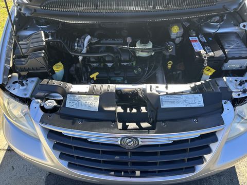 Used Wheelchair Van For Sale: 2006 Chrysler Town  Country Touring Wheelchair Accessible Van For Sale with a Vision Rear Entry - Vision Rear Entry Manual on it. VIN: 1A4GP45R968755101