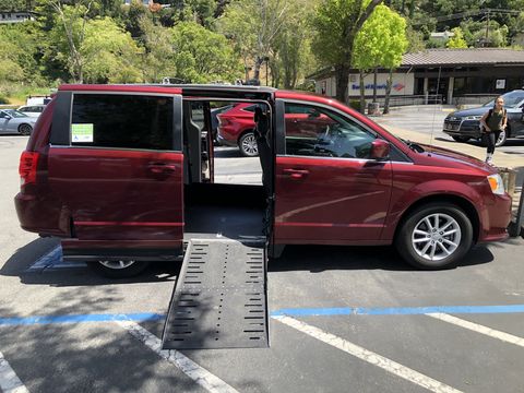 Used Wheelchair Van For Sale: 2018 Dodge Caravan SXT Wheelchair Accessible Van For Sale with a Non Branded - Please See Description on it. VIN: 2c4rdgcgxjr267263