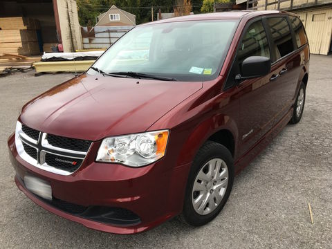Used Wheelchair Van For Sale: 2019 Dodge Caravan SE Wheelchair Accessible Van For Sale with a BraunAbility - Dodge CompanionVan Plus on it. VIN: 2C7WDGBG1KR787442