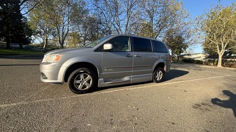 Used Wheelchair Van For Sale: 2013 Dodge Caravan SXT Wheelchair Accessible Van For Sale with a BraunAbility - Dodge Entervan II on it. VIN: 2C4RDGCG9DR545803