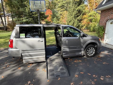 Used Wheelchair Van For Sale: 2016 Chrysler Town & Country Touring Wheelchair Accessible Van For Sale with a BraunAbility - Chrysler Entervan XT on it. VIN: 2C4RC1BG3GR205665