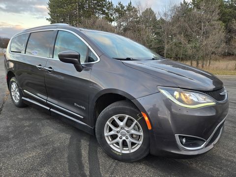 Used Wheelchair Van For Sale: 2020 Chrysler Pacifica Touring L Wheelchair Accessible Van For Sale with a BraunAbility - Chrysler Power Rear Entry on it. VIN: 2C4RC1BG8LR271753