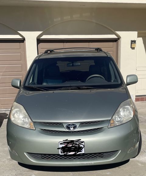 Used Wheelchair Van For Sale: 2010 Toyota Sienna XLE  Mobility Wheelchair Accessible Van For Sale with a BraunAbility - Toyota Rampvan Xi on it. VIN: 5TDYK4CC3AS334919
