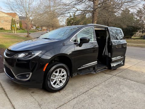 Used Wheelchair Van For Sale: 2020 Chrysler Pacifica Touring L Wheelchair Accessible Van For Sale with a AMS - Chrysler Legend Side Entry on it. VIN: 2C4RC1BG2LR115613