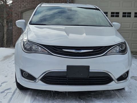 Used Wheelchair Van For Sale: 2017 Chrysler Pacifica Hybrid Touring L Wheelchair Accessible Van For Sale with a Revability - CHRYSLER PACIFICA PHEV on it. VIN: 2C4RC1H7XHR500173