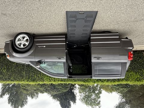 Used Wheelchair Van For Sale: 2015 Dodge Caravan R/T Wheelchair Accessible Van For Sale with a BraunAbility - Dodge Entervan XT on it. VIN: 2C4RDGEG0FR533569
