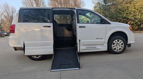 Used Wheelchair Van For Sale: 2019 Dodge Caravan SE Wheelchair Accessible Van For Sale with a BraunAbility - Dodge CompanionVan Plus XT on it. VIN: 2C7WDGBGXKR802925