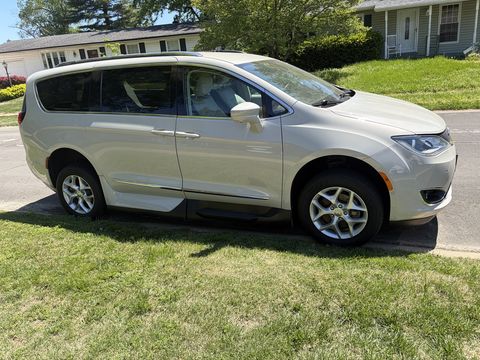Used Wheelchair Van For Sale: 2017 Chrysler Pacifica TOURING L+ Wheelchair Accessible Van For Sale with a VMI - Chrysler Pacifica Northstar Access360 by VMI on it. VIN: 2c4rc1eg3hr644720