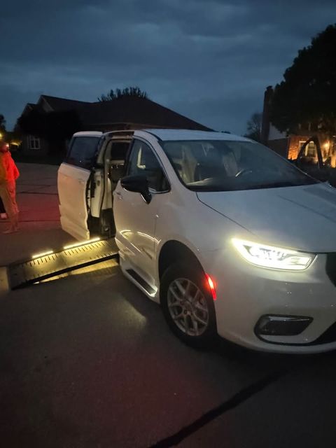 Used Wheelchair Van For Sale: 2024 Chrysler Pacifica LX Wheelchair Accessible Van For Sale with a BraunAbility - Chrysler Entervan Xi Infloor on it. VIN: 2C4RC1BG8RR156028