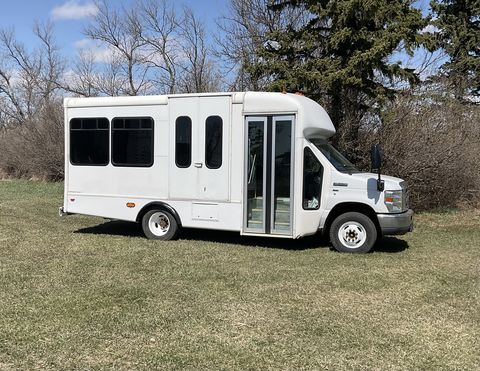 Used Wheelchair Van For Sale: 2011 Ford E-350 Econoline Wheelchair Accessible Van For Sale with a Non Branded - Please See Description on it. VIN: 1FDEE3FL2BDA32577