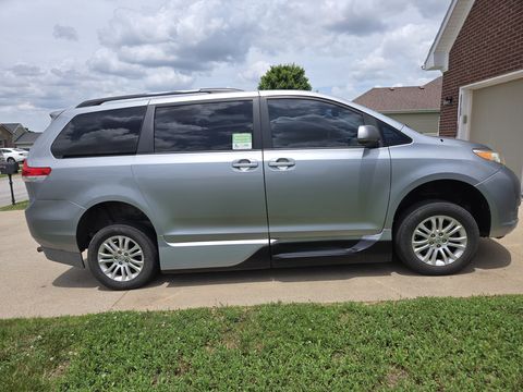 Used Wheelchair Van For Sale: 2013 Toyota Sienna XLE Premium Mobility Handicap Van Wheelchair Accessible Van For Sale with a  on it. VIN: 5TDYK3DC2DS330017 