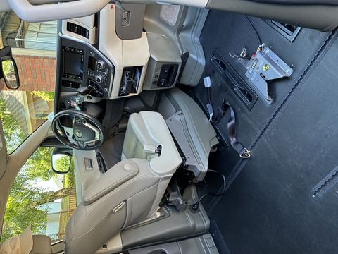 Used Wheelchair Van For Sale: 2019 Toyota Sienna XLE  Mobility Wheelchair Accessible Van For Sale with a BraunAbility - Toyota Rampvan XL on it. VIN: 5TDYZ3DC0KS980781