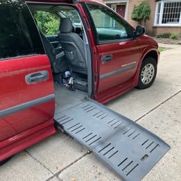 Used Wheelchair Van For Sale: 2007 Dodge Caravan  Wheelchair Accessible Van For Sale with a BraunAbility - Chrysler Entervan II on it. VIN: 1D4GP24R57B166126