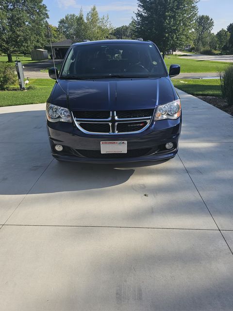Used Wheelchair Van For Sale: 2017 Dodge Caravan SXT Wheelchair Accessible Van For Sale with a BraunAbility - Dodge Entervan XT on it. VIN: 2c4rdgcg3hr615916