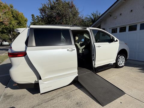 Used Wheelchair Van For Sale: 2015 Toyota Sienna XLE Mobility Handicap Van Wheelchair Accessible Van For Sale with a VMI - Full Size Wheelchair Vans on it. VIN: 5TDYK3DC5FS588731