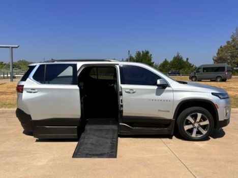 Used Wheelchair Van For Sale: 2022 Chevrolet Traverse LT Leather Wheelchair Accessible Van For Sale with a BraunAbility Chevrolet Traverse - Wheelchair SUV on it. VIN: 1GNERHKW1NJ109586