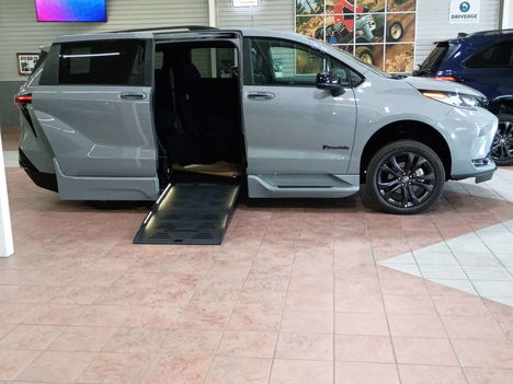 New Wheelchair Van For Sale: 2026 Toyota Sienna XSE Wheelchair Accessible Van For Sale with a BraunAbility Toyota Sienna Hybrid Power Foldout on it. VIN: 5TDXRKEC3TS337136