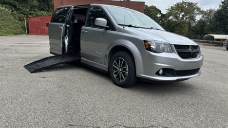 Used Wheelchair Van For Sale: 2019 Dodge Grand Caravan SXT Wheelchair Accessible Van For Sale with a BraunAbility Dodge CompanionVan on it. VIN: 2C4RDGCG2KR586559