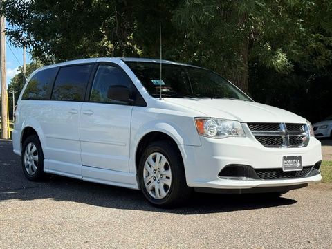 Used Wheelchair Van For Sale: 2016 Dodge Caravan SE Plus Wheelchair Accessible Van For Sale with a BraunAbility - Dodge CompanionVan on it. VIN: 2C4RDGBG8GR176387