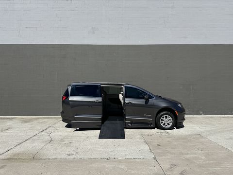 Used Wheelchair Van For Sale: 2021 Chrysler Voyager LXi Wheelchair Accessible Van For Sale with a BraunAbility - Chrysler Infloor on it. VIN: 2C4RC1DG3MR558173