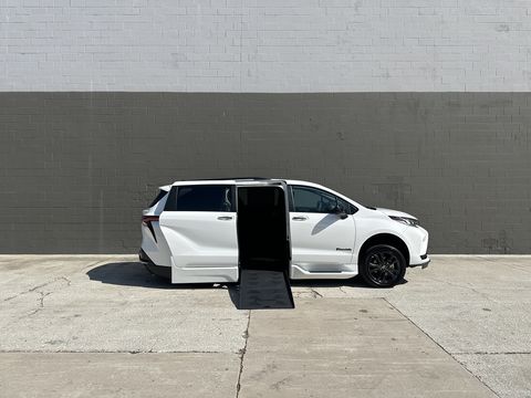 New Wheelchair Van For Sale: 2026 Toyota Sienna XLE Base Wheelchair Accessible Van For Sale with a BraunAbility - Toyota Rampvan XT on it. VIN: 5TDXRKEC0TS299574
