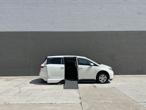 Used Wheelchair Van For Sale: 2016 Honda Odyssey EX-L Wheelchair Accessible Van For Sale with a BraunAbility - Honda Power Infloor on it. VIN: 5FNRL5H67GB112973