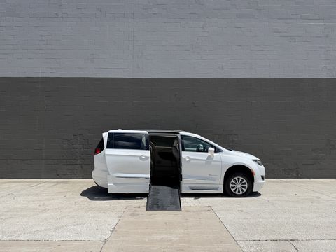 Used Wheelchair Van For Sale: 2017 Chrysler Pacifica Touring Wheelchair Accessible Van For Sale with a BraunAbility - Chrysler Foldout XT on it. VIN: 2C4RC1BG0HR540030