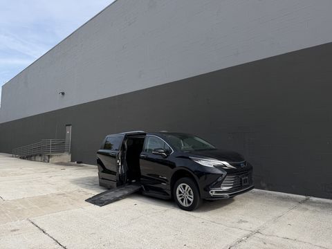 Used Wheelchair Van For Sale: 2021 Toyota Sienna Limited Wheelchair Accessible Van For Sale with a BraunAbility - Toyota Rampvan XT on it. VIN: 5TDZRKEC4MS064718
