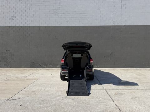 Used Wheelchair Van For Sale: 2018 Kia Sorento LX Wheelchair Accessible Van For Sale with a Freedom Motors - Freedom Motors Kia Sorento on it. VIN: 5XYPG4A3XJG363962