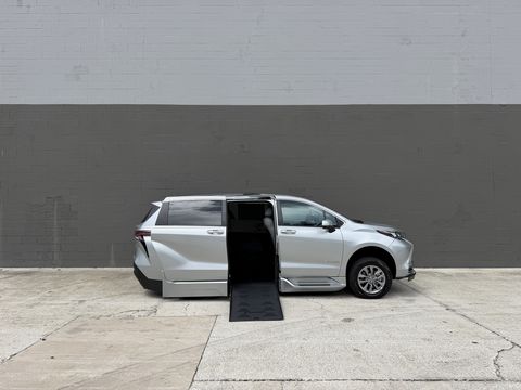 Used Wheelchair Van For Sale: 2024 Toyota Sienna XLE Plus Wheelchair Accessible Van For Sale with a BraunAbility - Toyota Rampvan XT on it. VIN: 5TDJRKEC0RS196329