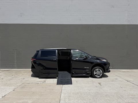 Used Wheelchair Van For Sale: 2021 Toyota Sienna Limited Wheelchair Accessible Van For Sale with a BraunAbility - Toyota Rampvan XT on it. VIN: 5TDZRKEC4MS064718